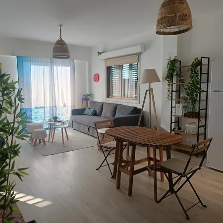 Apartment Danit Apartmnt By The Sea Zygi