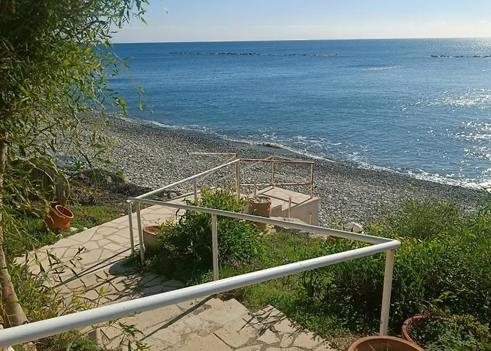 아파트 Danit Apartmnt By The Sea *